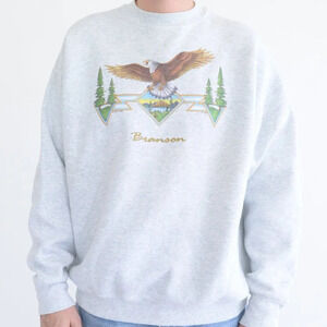 Vintage  '98 Fruit Of The Loom Best Branson Mo Eagle Outdoors Crew Neck Sweater